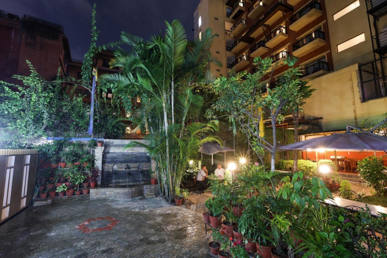 Hotel Sekai Катманду Экстерьер фото
