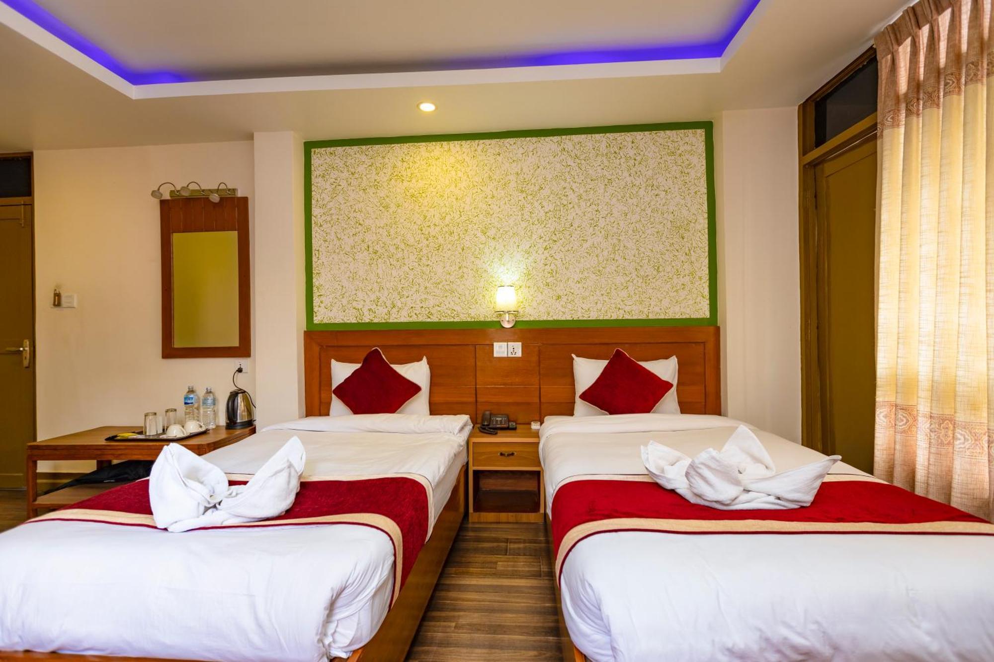 Hotel Sekai Катманду Экстерьер фото
