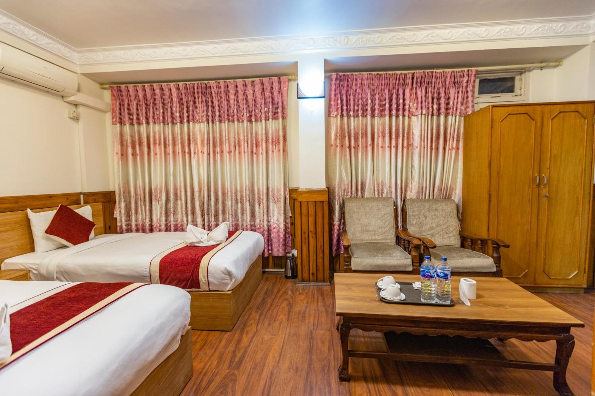 Hotel Sekai Катманду Экстерьер фото